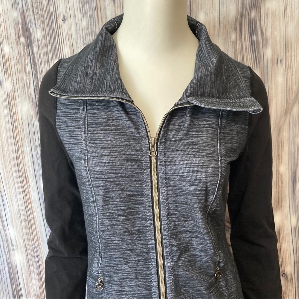 Lululemon Daily Yoga Jacket - Picture 2 of 9